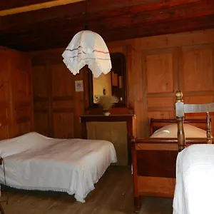 Paysanne Loubaresse (Cantal)