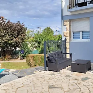 19 M² Avec Cuisine D'appoint Et Proche De Maison d'hôtes Lanester